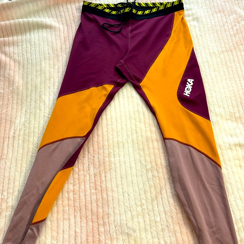 Hoka Hupana Performance Tights Workout
Exercise Leggings Purple Yellow Size L